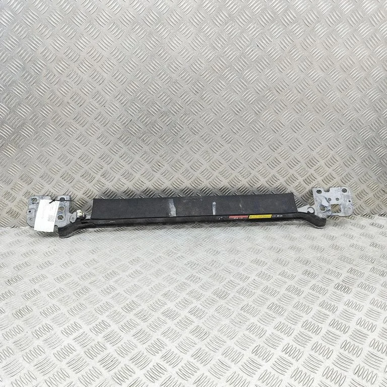Radiatoru paneļa augšējā daļa 625171EA0A