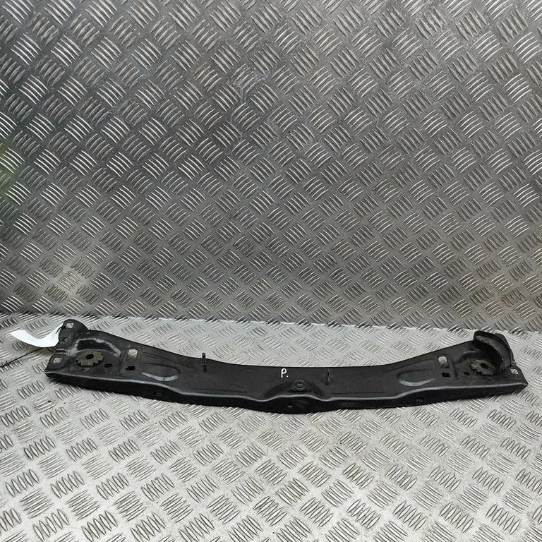 Radiatoru paneļa augšējā daļa 7485268