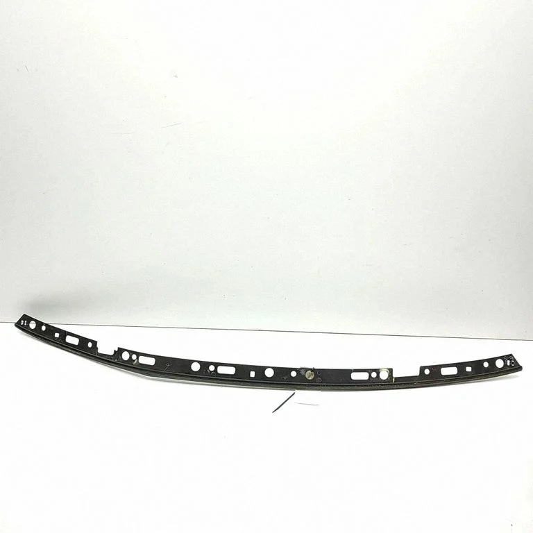 Top upper radiator support slam panel 31689574
