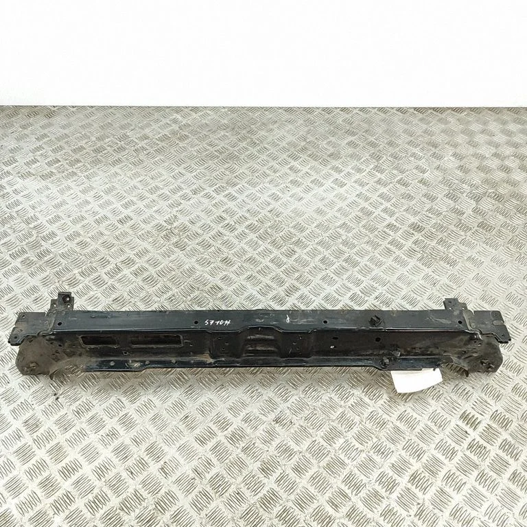 Radiatoru paneļa augšējā daļa 64101D7001