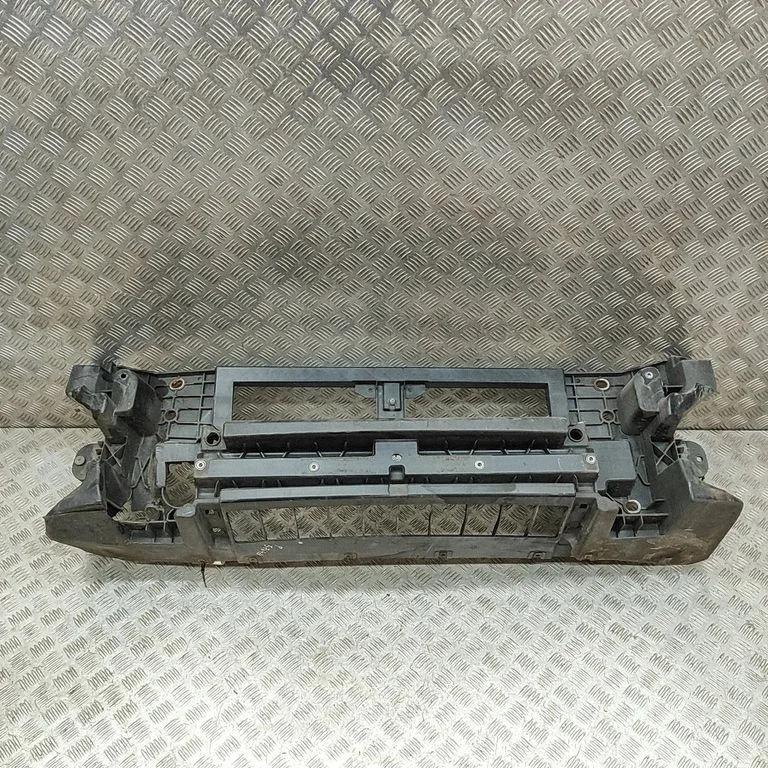 Radiatoru paneļa augšējā daļa 5802316027
