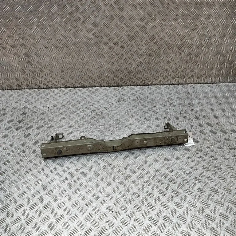 Radiatoru paneļa augšējā daļa F25113NLMH
