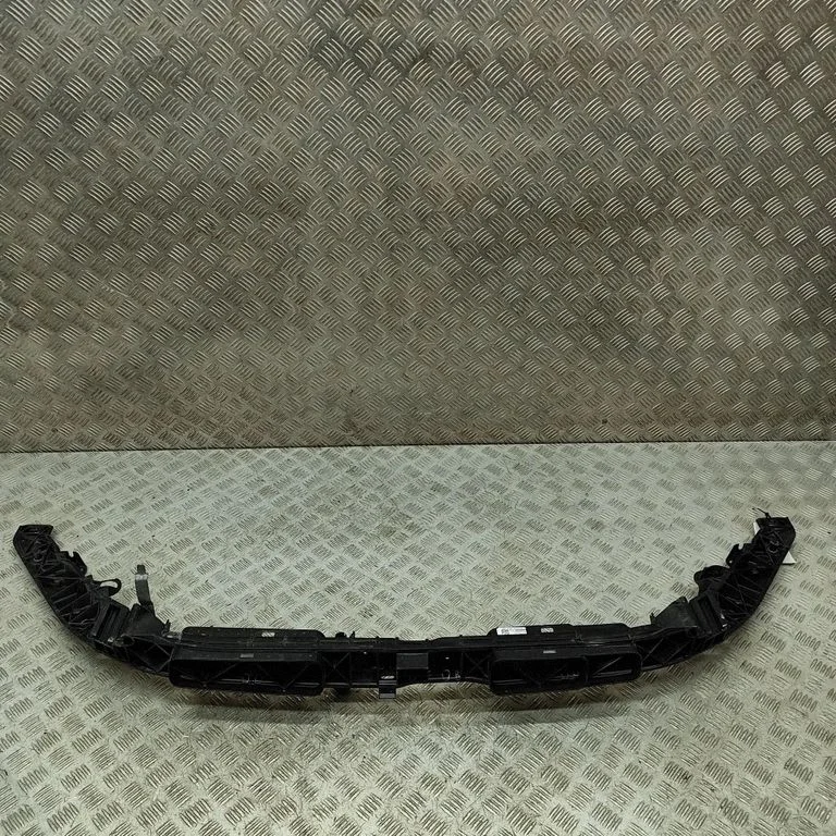 Radiatoru paneļa augšējā daļa A1776208000