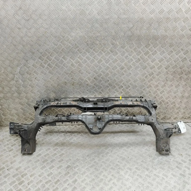 Radiatoru paneļa augšējā daļa LK218B041AA