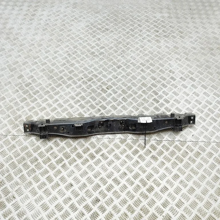 Radiatoru paneļa augšējā daļa 64101D4000