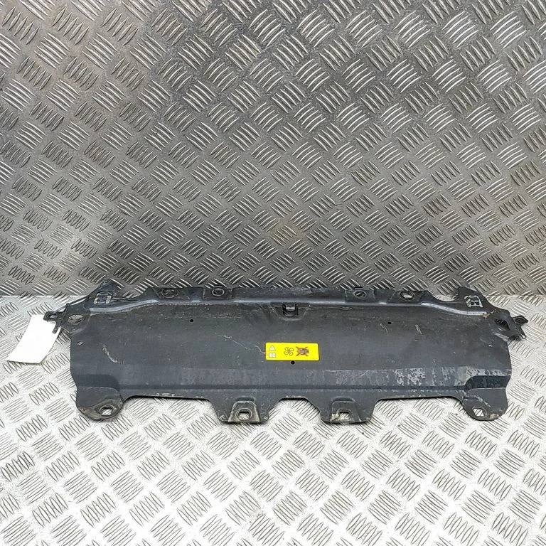 Radiaatori tugipaneeli ülaosa 9464025 – BMW 5-seeria G60 G61 (2023-)