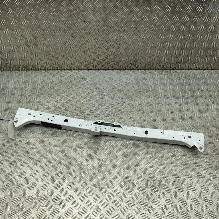 Radiatoru paneļa augšējā daļa F25116UAMH