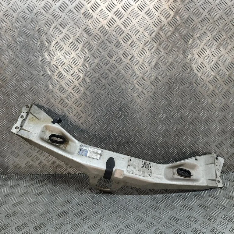 Radiatoru paneļa augšējā daļa A140620271667