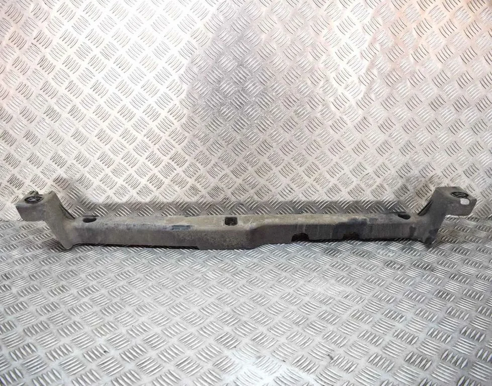 Radiatoru paneļa augšējā daļa