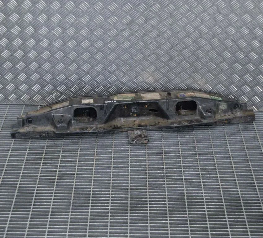 Radiatoru paneļa augšējā daļa – Citroen Jumper (2007-2013)
