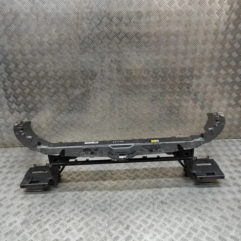 Radiatoru paneļa augšējā daļa BJ3200208AC