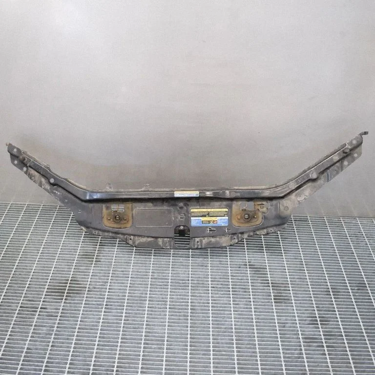 Radiatoru paneļa augšējā daļa – Saab 9-3 Ver2 (2003-2007)
