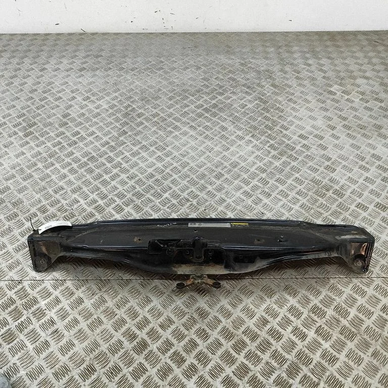 Radiatoru paneļa augšējā daļa 2H0805563D