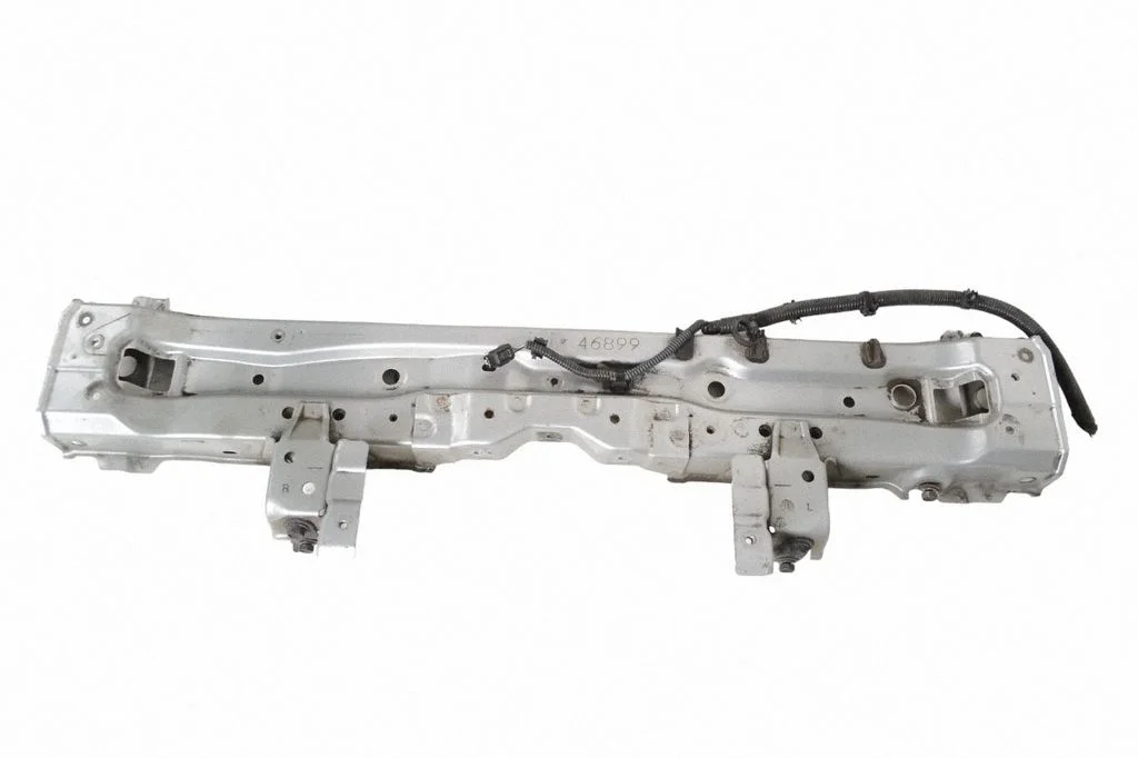 Górna część pasa przedniego – Toyota Prius (XW50) (2015-2023)