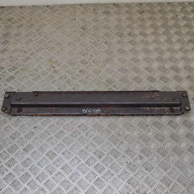 Radiatoru paneļa augšējā daļa