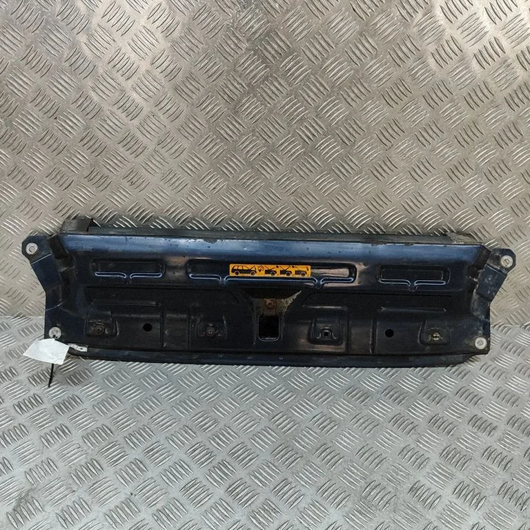 Radiatoru paneļa augšējā daļa ALR1197