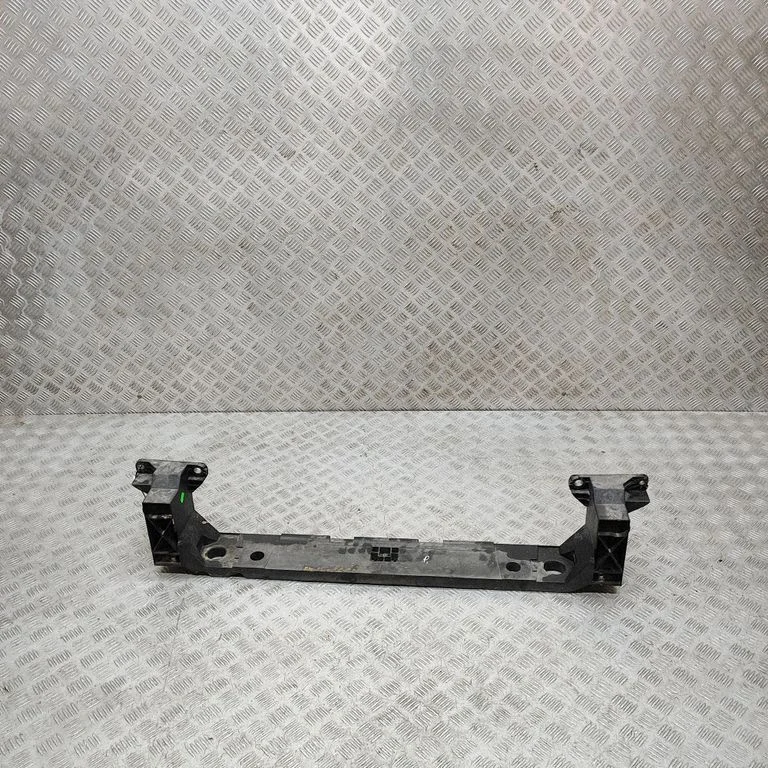 Radiatoru paneļa apakšējā daļa 1358336100