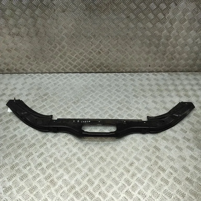 Radiatoru paneļa augšējā daļa K69A53150