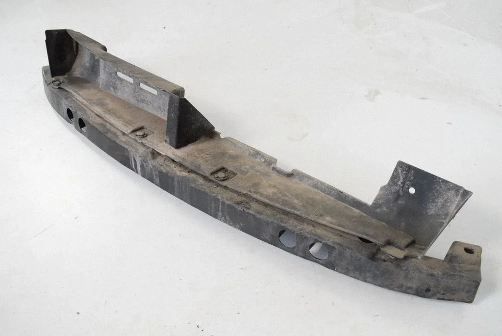 Radiatoru paneļa apakšējā daļa 57707AG080