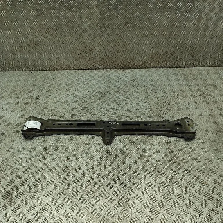 Radiatoru paneļa apakšējā daļa 571040E070