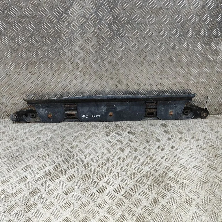Radiatoru paneļa apakšējā daļa 3502AW