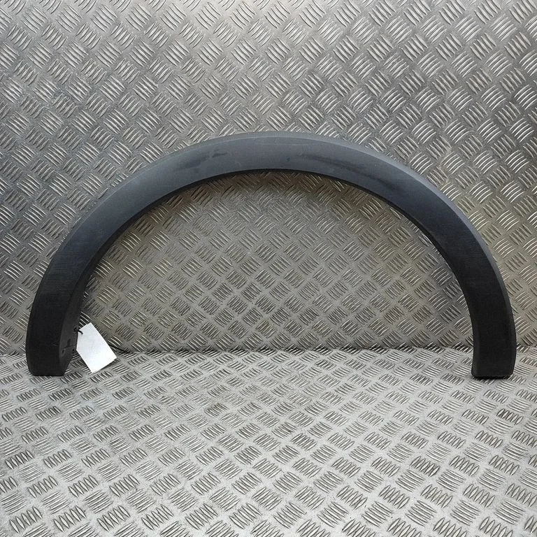 Fender trim (molding) – Ford E-Transit (2020-)