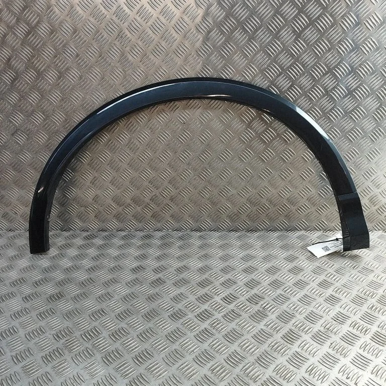 Spārna apdare (moldings) 89A853818E