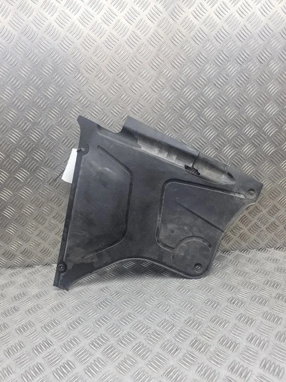 Poritiiva iluliist (molding) A2226800107