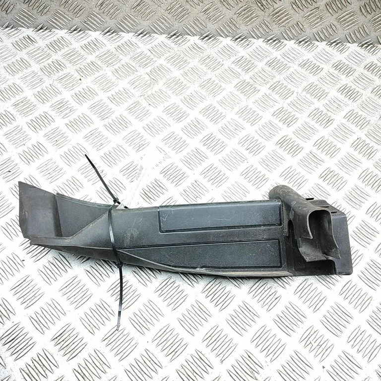 Poritiiva iluliist (molding) 9Y0821169B