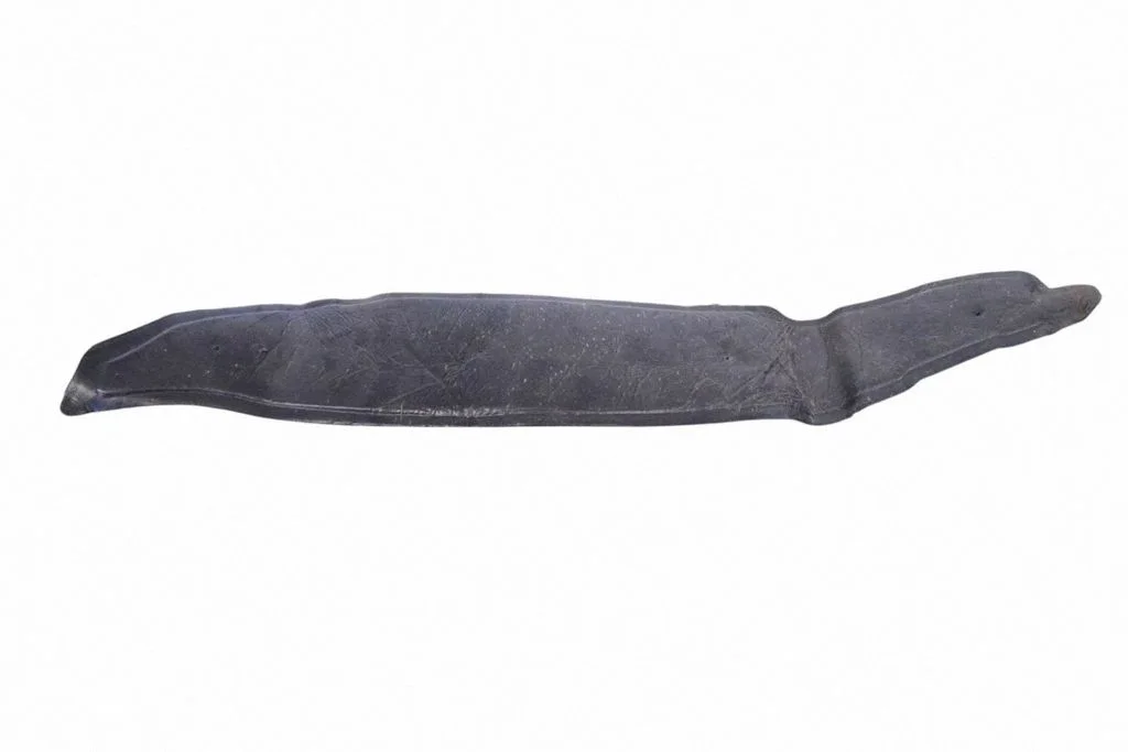 Spārna apdare (moldings) 105041900A
