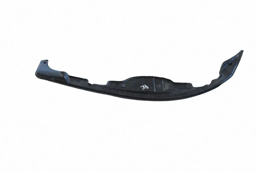 Poritiiva iluliist (molding) 6786633020 – Lexus ES VII XZ10 (2018-2021)