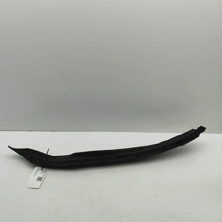 Fender trim (molding) 85H821111 – Audi Q6 e-tron (2024-)