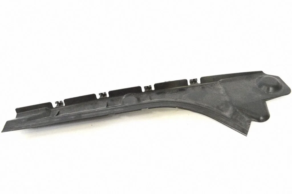 Spārna apdare (moldings) A2218890325