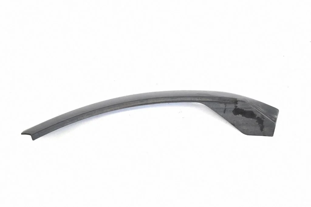 Spārna apdare (moldings) SLR00104