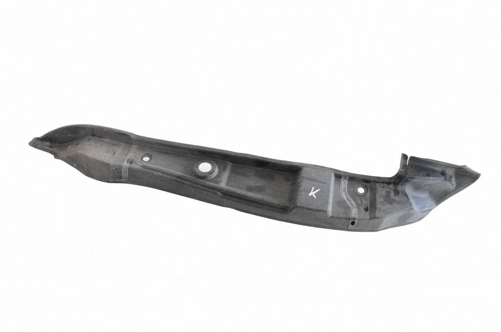 Poritiiva iluliist (molding) – Audi Q5 SQ5 8R (2008-2017)