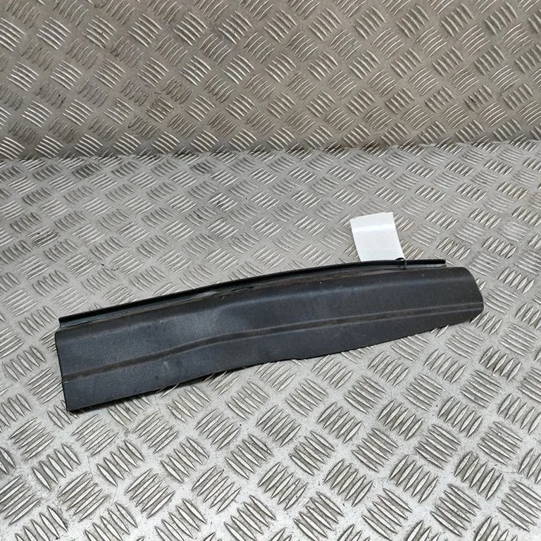 Spārna apdare (moldings) DFR556916