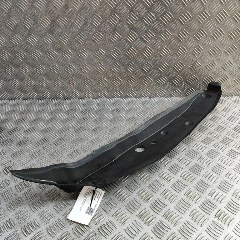 Poritiiva iluliist (molding) – Mercedes-Benz GLC-klass C253 (2016-)