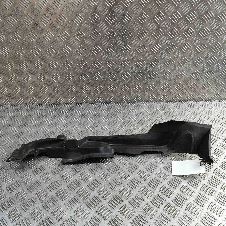 Fender trim (molding) – Audi A5 (2016-2024)