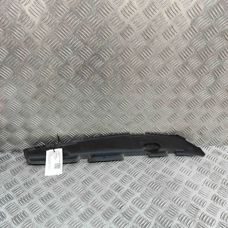 Fender trim (molding) 8V0821111C