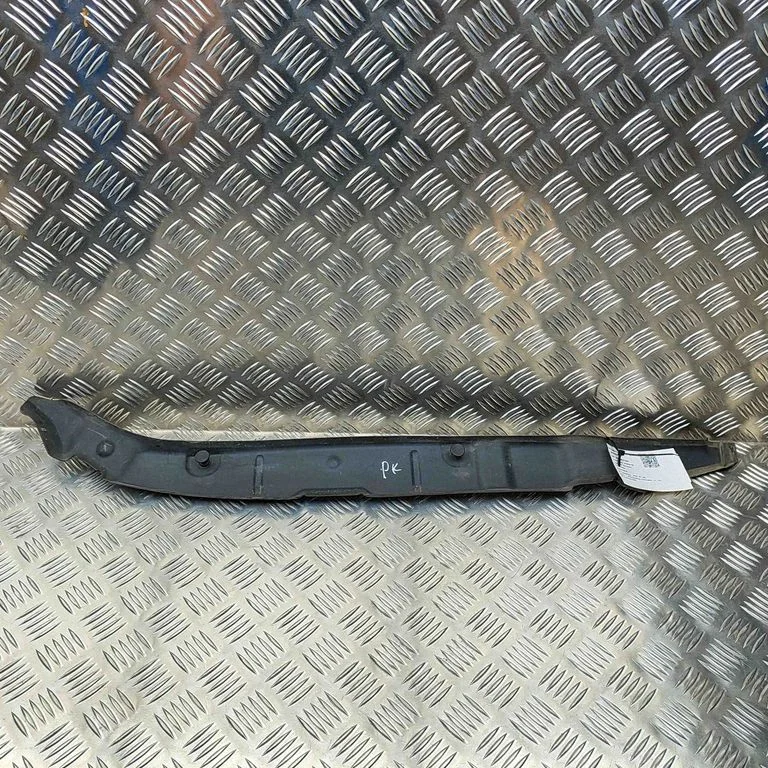Poritiiva iluliist (molding) – Audi Q7 4M (2015-)