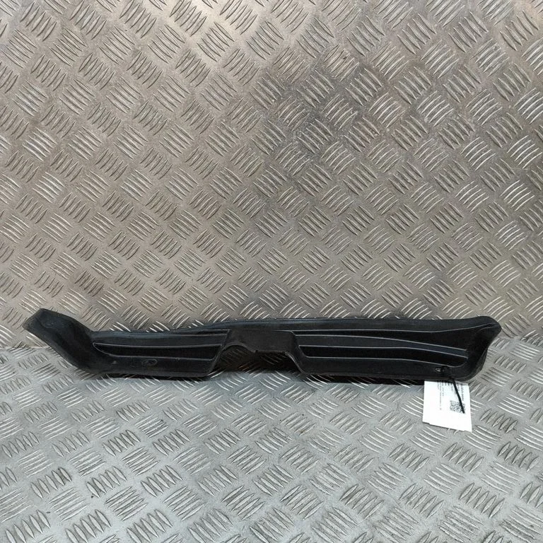 Poritiiva iluliist (molding) 31688206