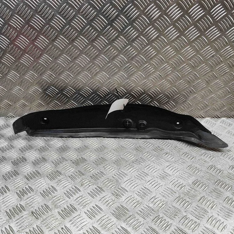 Fender trim (molding) A2138890300