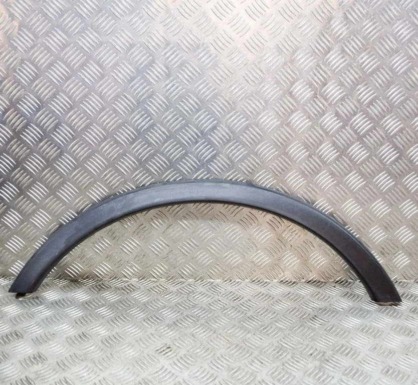 Poritiiva iluliist (molding) – Opel Mokka (2012-2016)