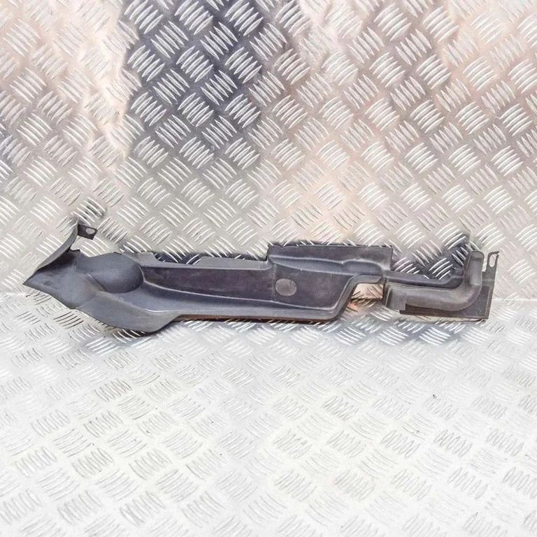 Poritiiva iluliist (molding) – Audi A4 S4 B9 (2015-2019)