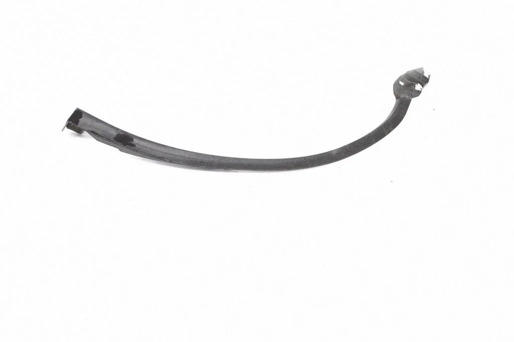 Poritiiva iluliist (molding) – Toyota RAV 4 (XA50) (2018-)