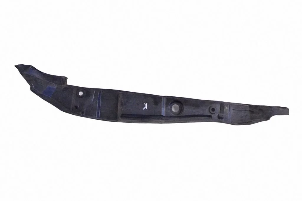 Poritiiva iluliist (molding) – Audi Q5 SQ5 8R (2008-2017)