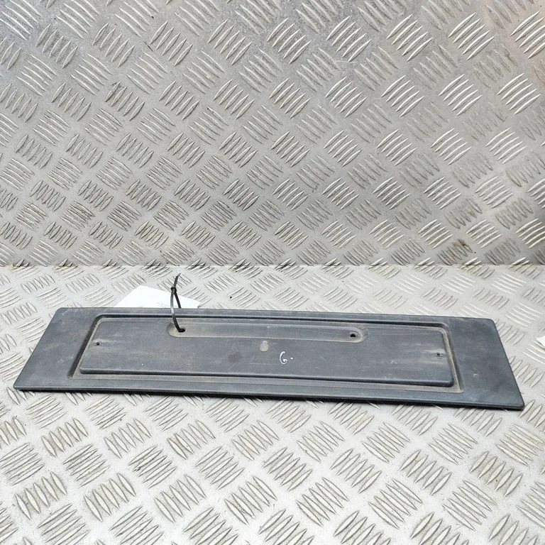 Number plate surrounds holder frame – Tesla Model S (2012-)