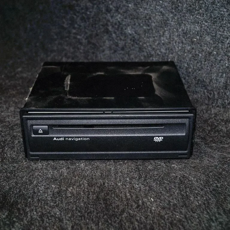 Navigācijas (GPS) vadības bloks – Audi A8 S8 D3 4E (2002-2009)