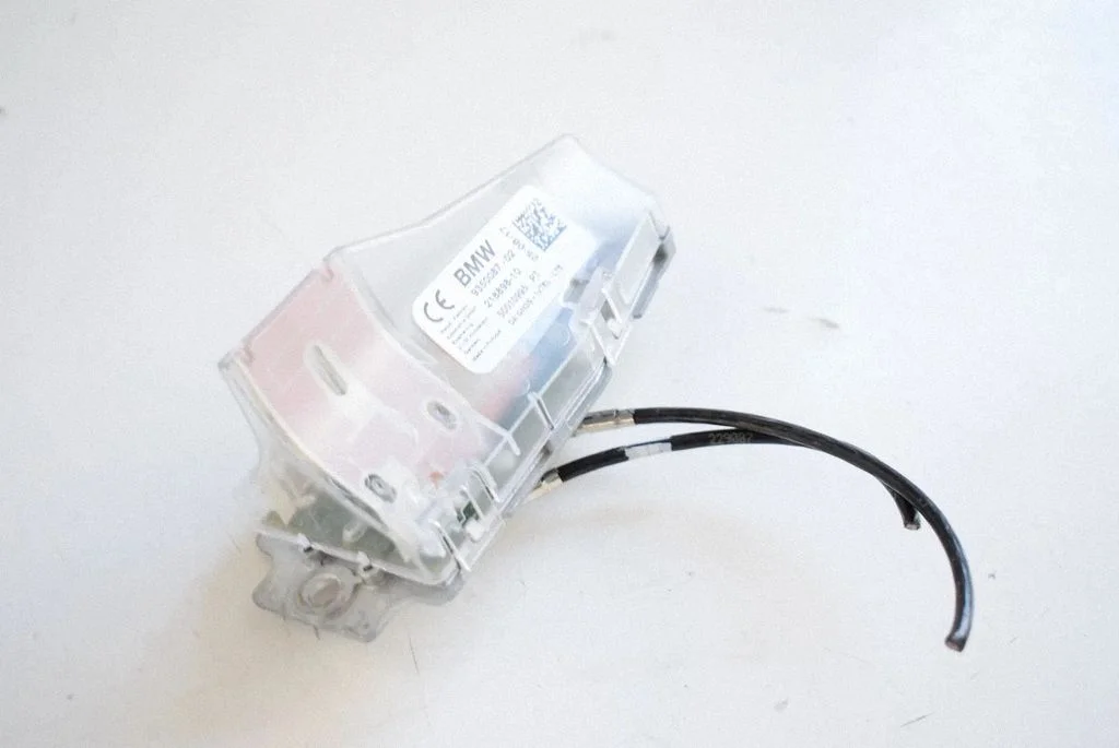 Antena (GPS antena) – BMW 2. sērija F22 F23 (2013-2017)