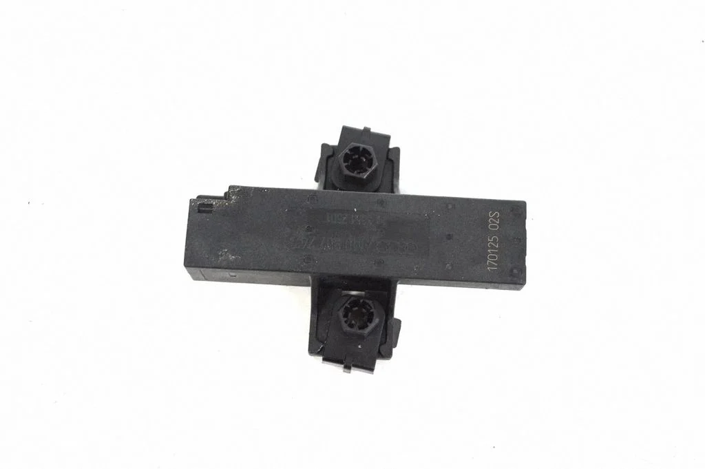Antena (GPS antena) – Audi A7 S7 4K8 (2018-)